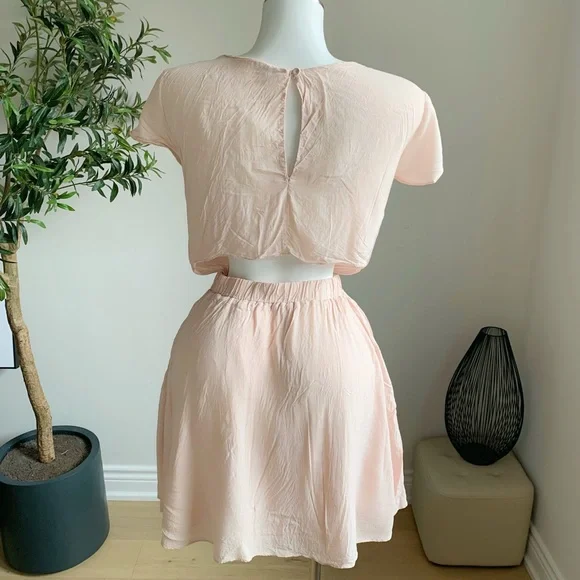 Talula Dusty Blush Pink Cutout Waist Short Sleeve Dress XS - Picture 2 of 8